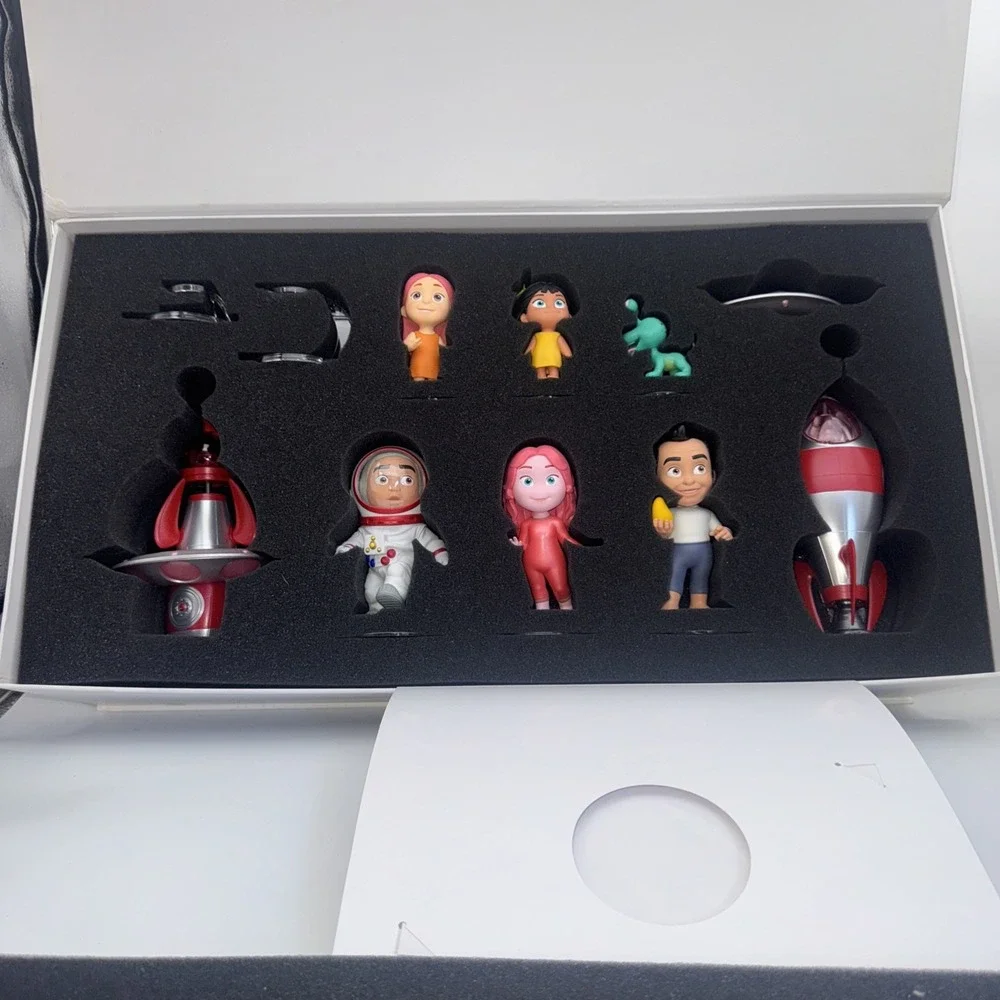 BLUSH - Limited Edition 17-Piece Figurine Set - Thinkway Toys - Lasseter - Apple